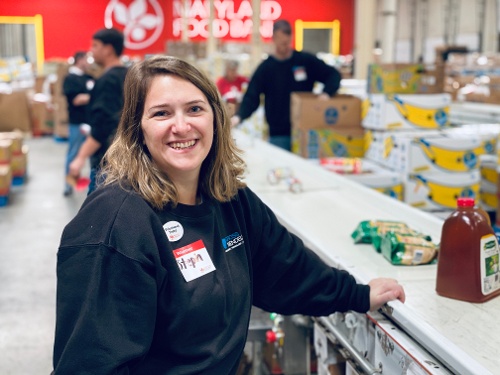 Stephanie Menaker volunteered at Maryland Food Bank